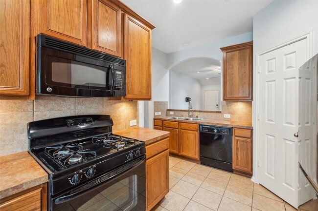 Building Photo - 15838 Lost Anchor Way Ln