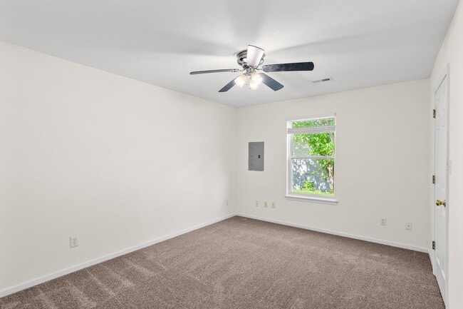 Building Photo - 5005-5007 Carrie Ridge Dr.