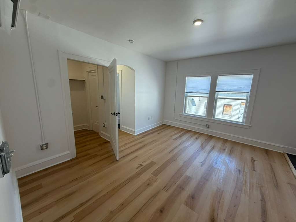 Building Photo - 1384 W 83rd St