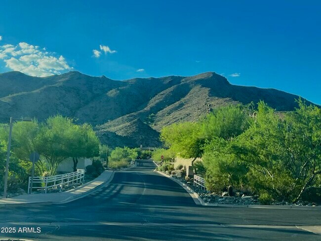 Primary Photo - 14216 S 5th St