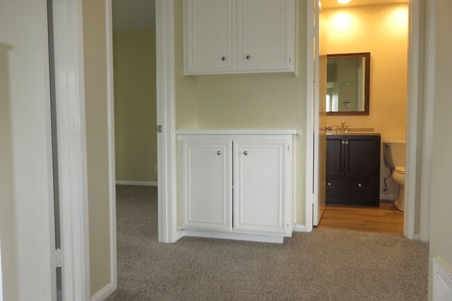 Building Photo - Townhome for Rent — La Jolla Village, South Point Community