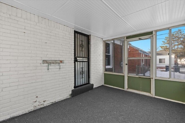 Building Photo - 19750 Prest St