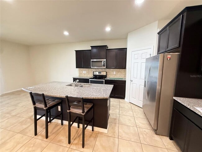 Building Photo - 9154 Hillcroft Dr