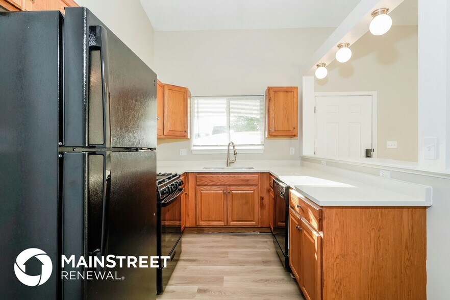 Building Photo - 5276 Traditions Dr