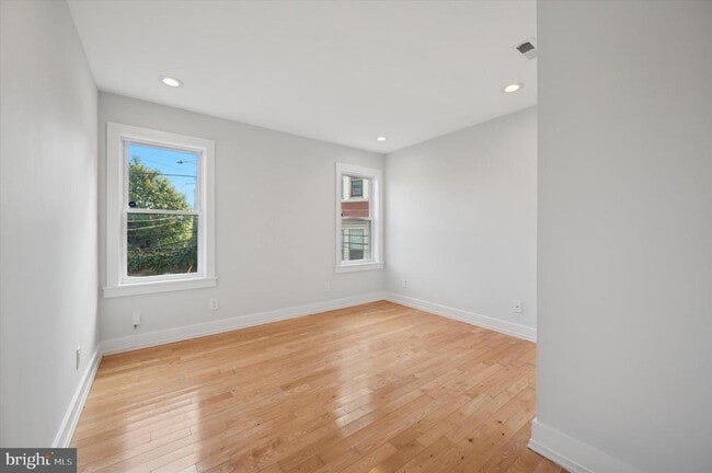 Building Photo - 629 N 32nd St