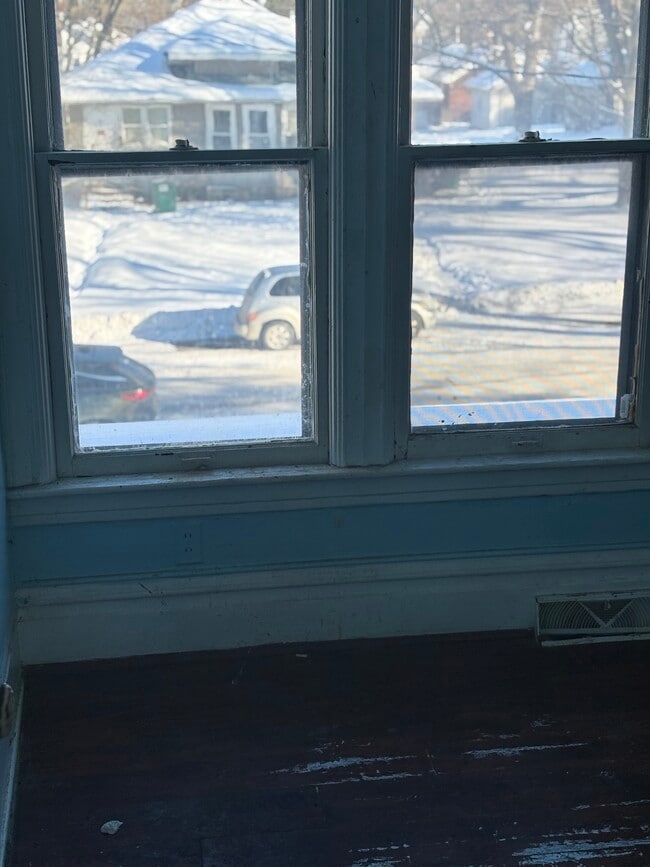 Building Photo - 431 22nd St N