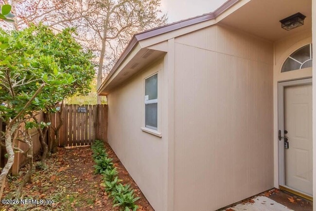 Building Photo - 66 7th St