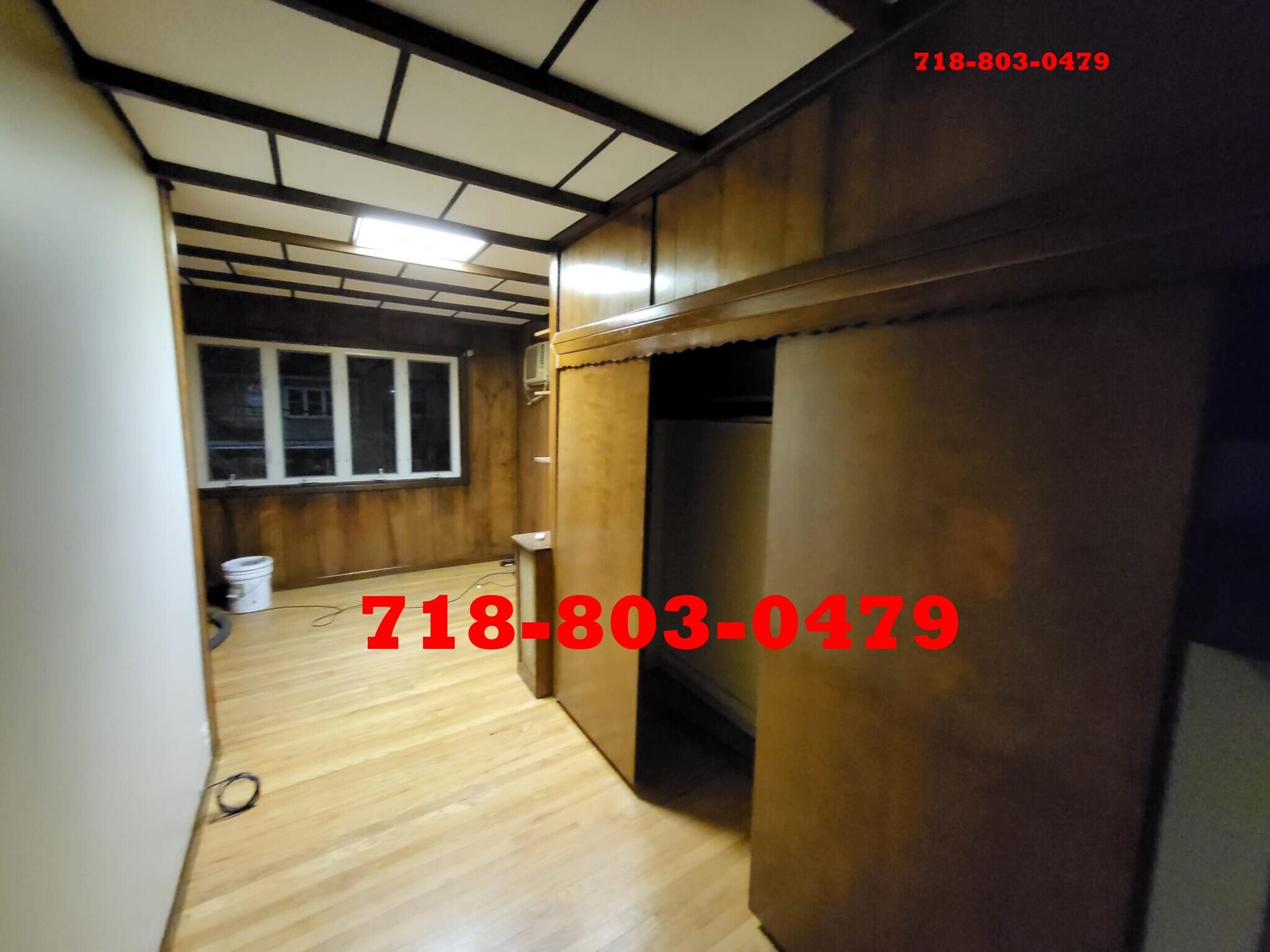 Building Photo - 97 W 54th St