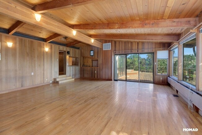 Building Photo - Soulful Mountain Sanctuary in Ashland - Av...