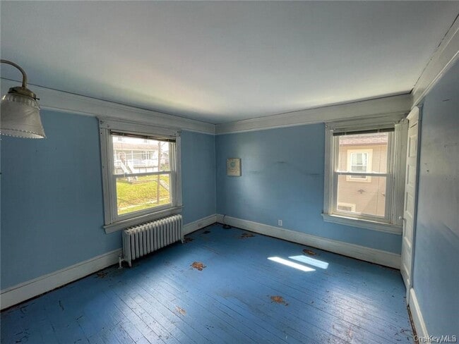 Building Photo - 21 Gladstone Ave