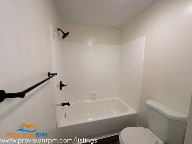 Building Photo - 9102 Pennswood Dr