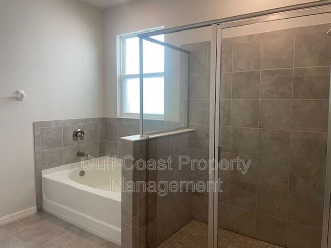 Building Photo - 2207 Midnight Pearl Dr