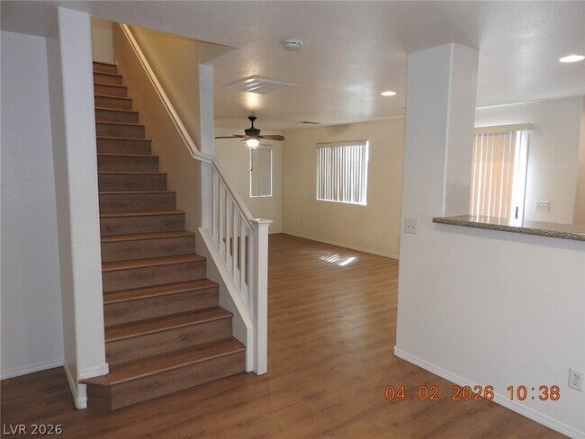 Building Photo - 906 Valetta Flat Ave