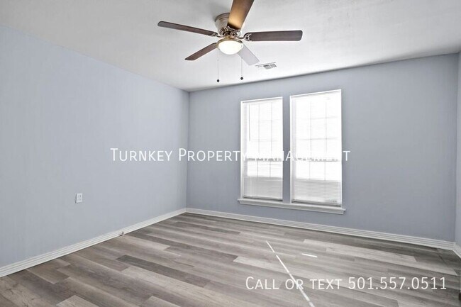 Building Photo - 1615 Maple St