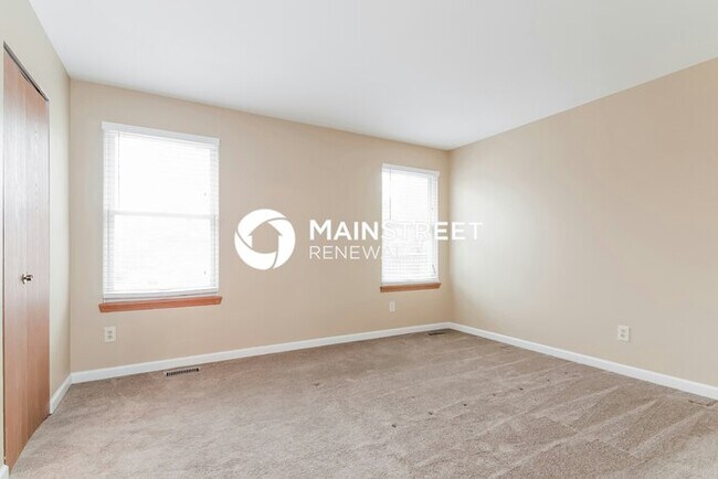 Building Photo - 3 Bedroom Pet-Friendly Home in Florissant, MO with Main Street Renewal