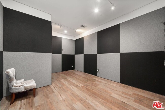 Building Photo - 4923 Amigo Ave