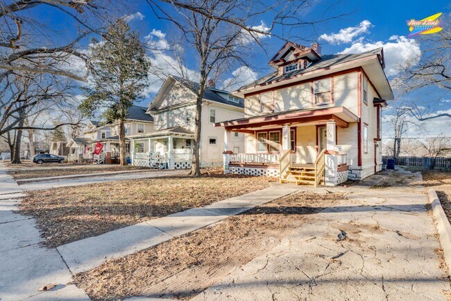 Building Photo - 339 N Holyoke Pl