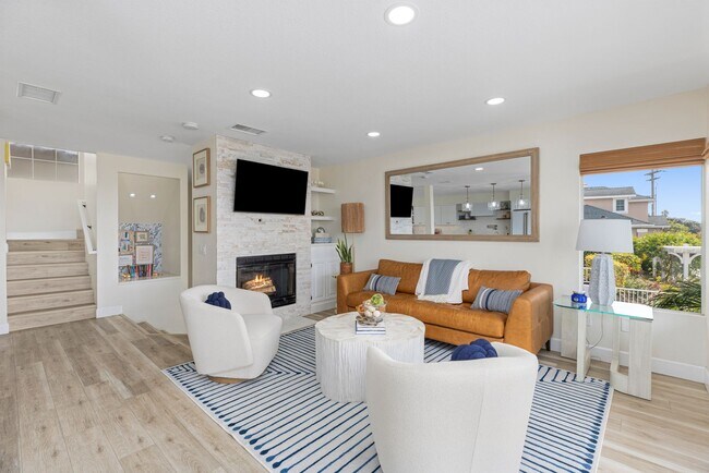 Building Photo - Ocean View Leucadia Townhome | Walk to Bea...