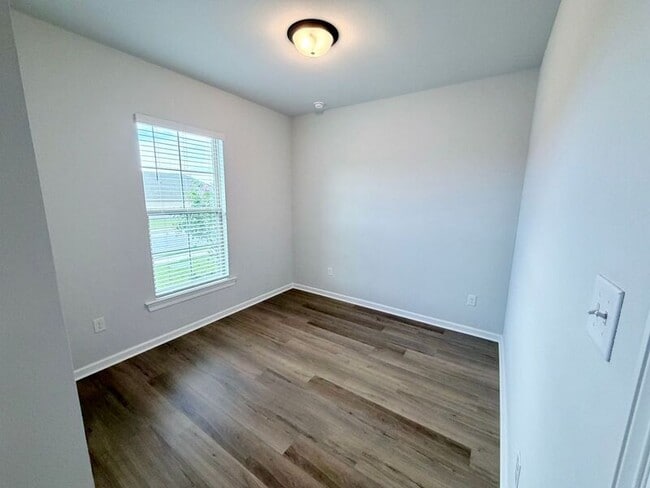 Building Photo - 4757 Sago Palm Cir