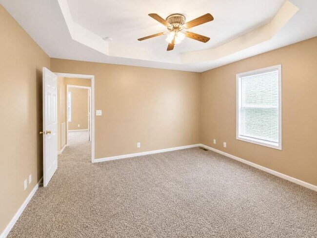 Building Photo - Spacious Ranch Living with Bonus Room & Big Backyard — Minutes from Fort Campbell!