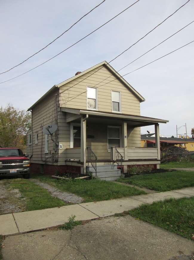 Primary Photo - 22 Stambaugh St