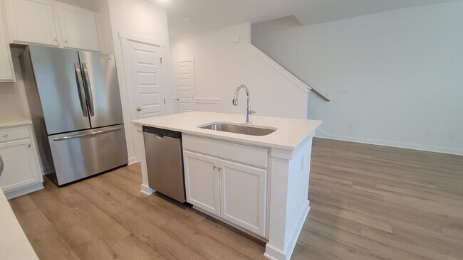 Building Photo - Section 8 Welcome!! "Chic Comfort Awaits: 3-Bedroom Haven with Granite Elegance in Huntsville"