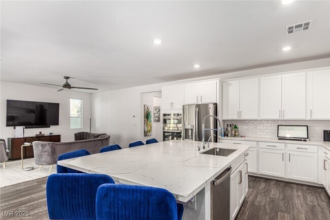 Building Photo - 12332 Switchgrass Ave