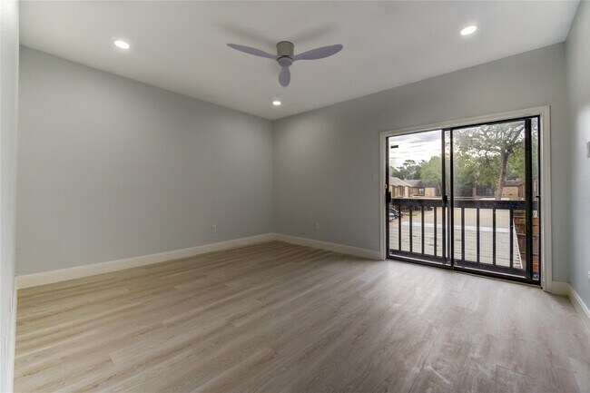 Building Photo - 11711 Memorial Dr