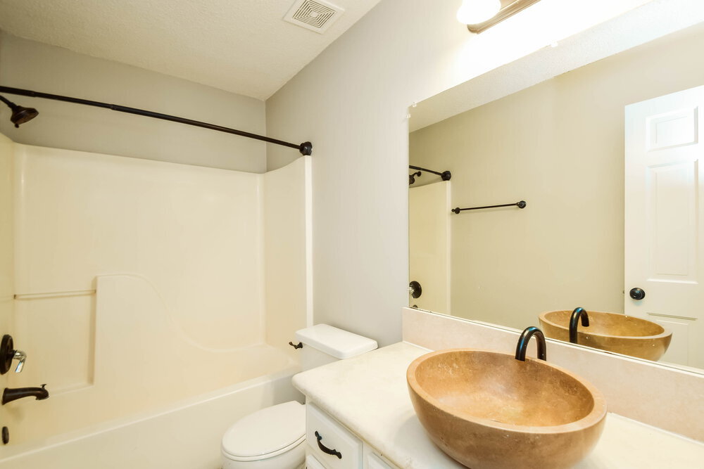 Building Photo - 8151 Cross Creek Ct