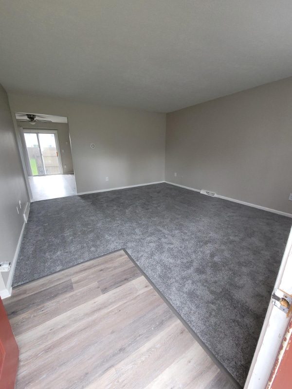 Building Photo - 2200 Harsh Ave SE