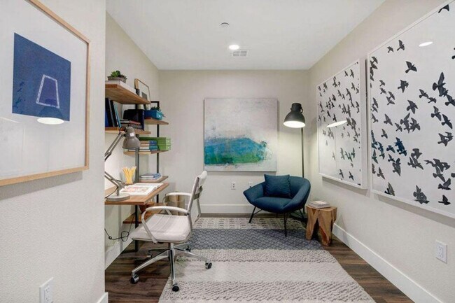 Building Photo - 345 E McKinley Ave