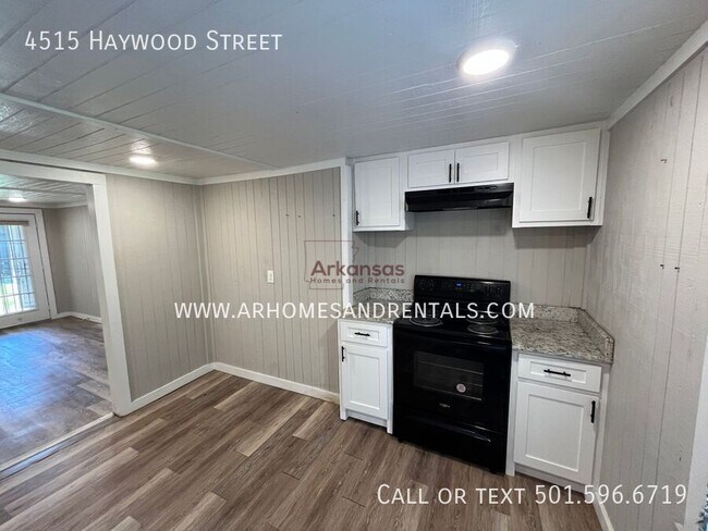 Building Photo - 4515 Haywood St