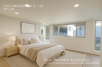 Building Photo - 510 Lakeside Ave S