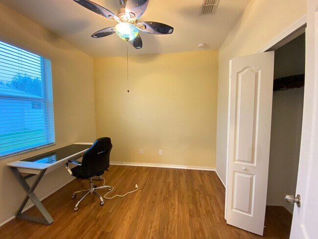 Building Photo - 2555 Carrickton Cir