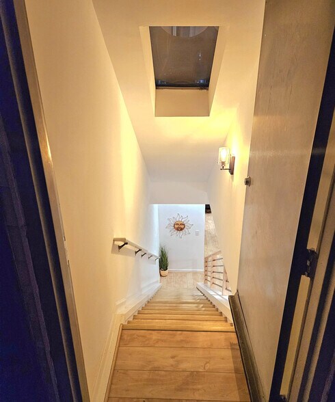 Building Photo - 2439 18th St NW