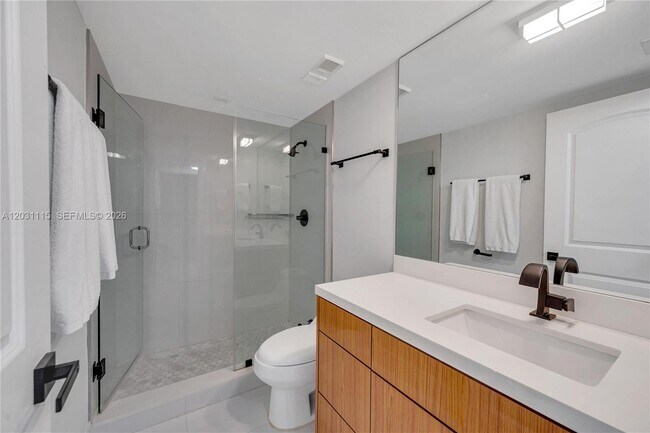 Building Photo - 10175 Collins Ave