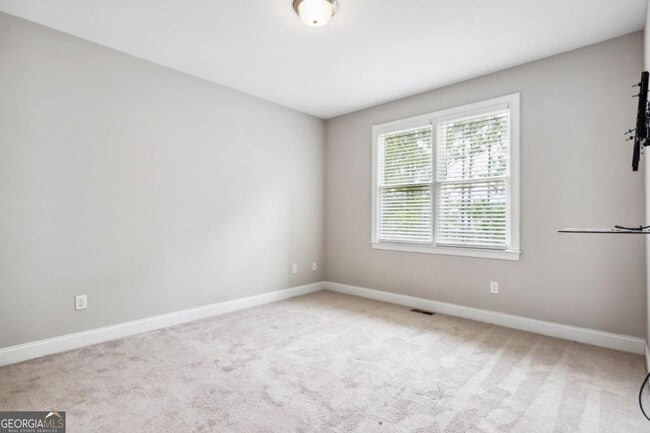 Building Photo - 4402 Income Cir