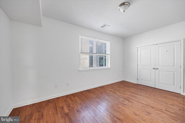 Building Photo - 1322 N 15th St