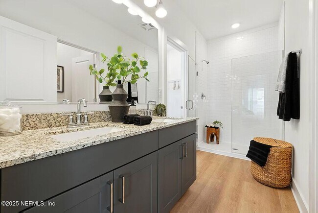 Building Photo - 3730 Dupont Ave