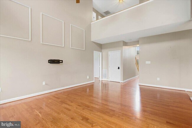 Building Photo - 12936 Broadview Run Dr