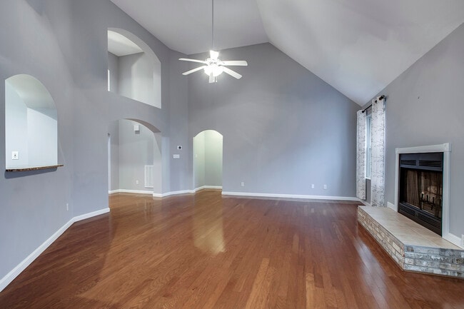 Building Photo - 130 Tuhdegwa Way