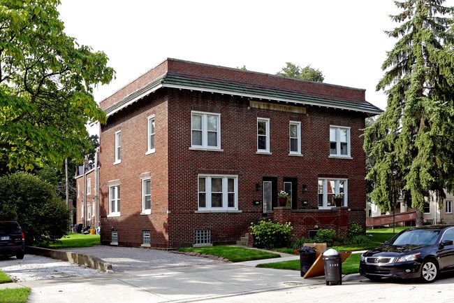Building Photo - 341 W Harrison Ave