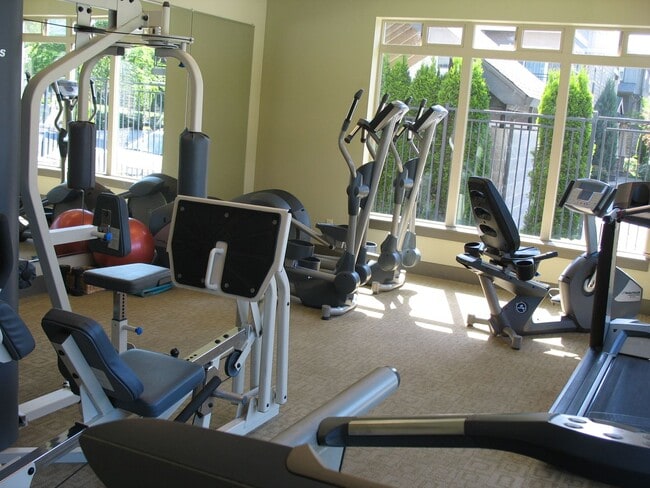 Building Photo - Beaverton Luxury Condo - Tanasbourne area