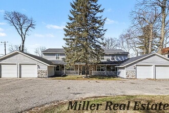 Building Photo - 2 Bedroom Apartment in Hastings – Gas and Water Included – $1,150/mo