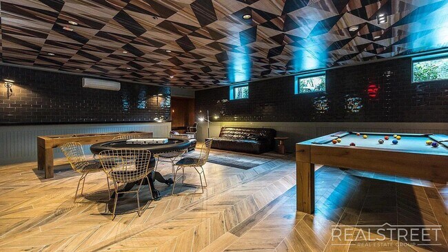 Building Photo - Duffield Street