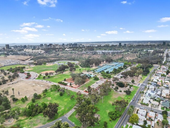 Building Photo - Historic Charm Meets Modern Living – Stunning 5 Bedroom Home on Iconic Myrtle Avenue