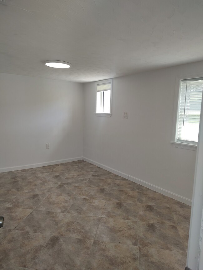 Third BR - 4011 Bandy Rd