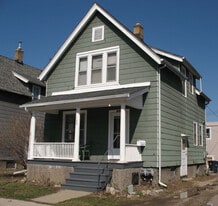 Building Photo - 123 Adams St