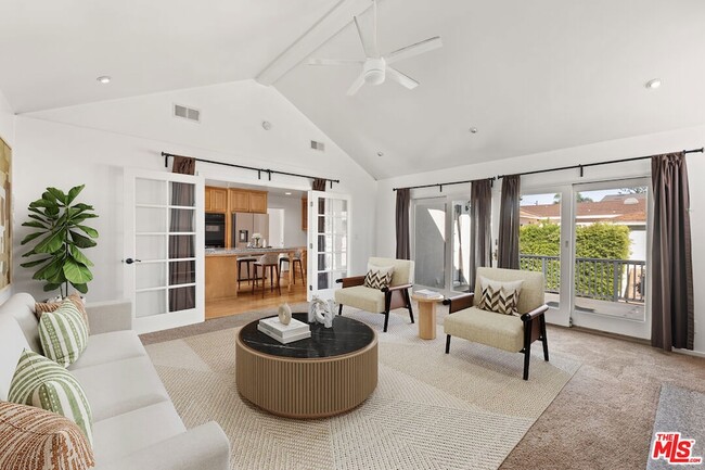 Building Photo - 8214 Creighton Ave