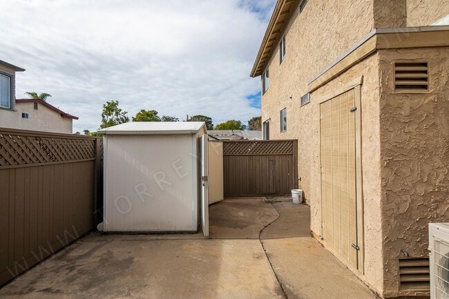 Building Photo - *OPEN HOUSE: 8/30 1-2PM* BEAUTIFUL Remodel...